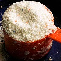 laundry detergent powder vs. liquid